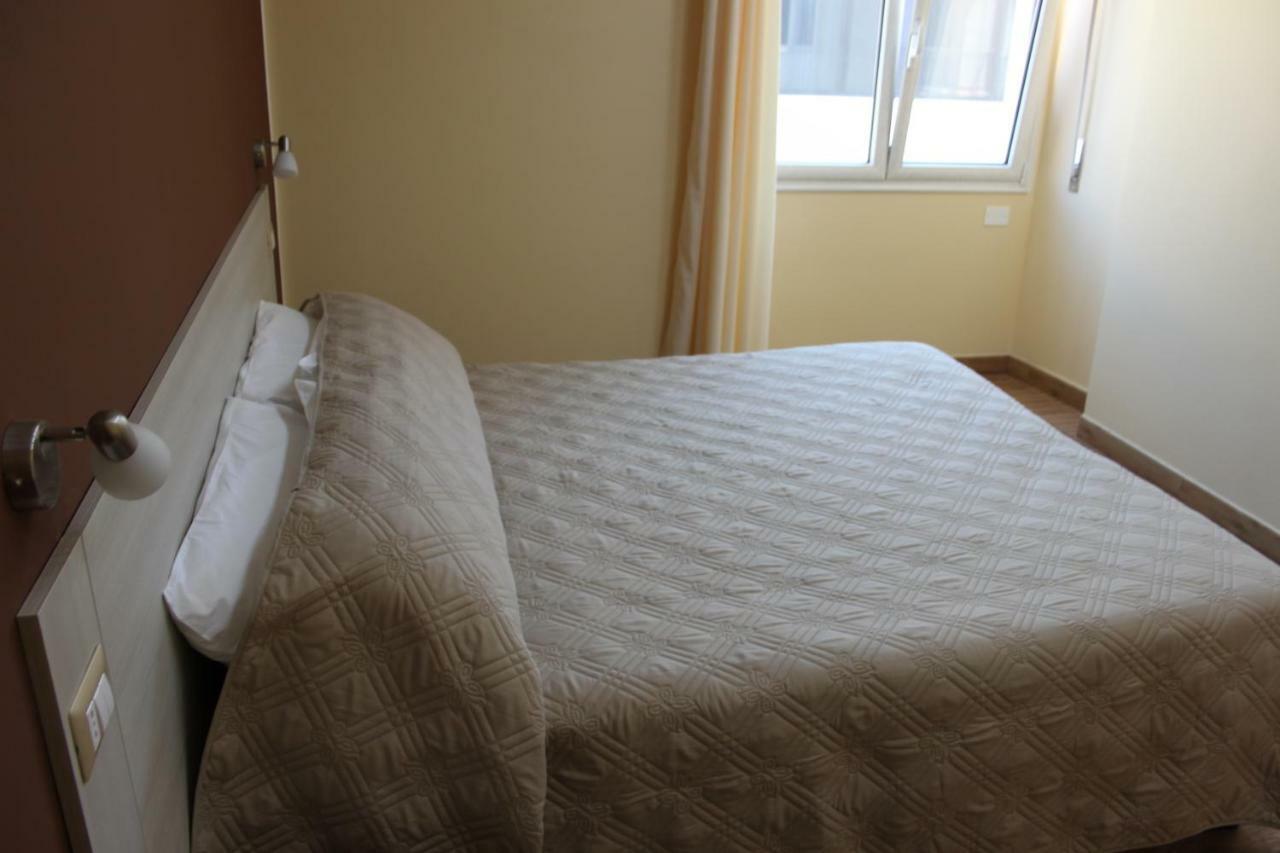Dei Mille Bed & Breakfast ซัสซารี ภายนอก รูปภาพ